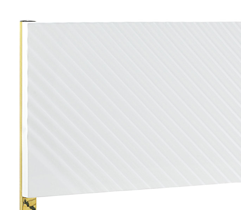 English Elm Gaines High Gloss Finish EK Bed Frame with Wave Pattern Design, 39 Slats, 660lb Capacity, KD Structure White 86 L x 19 W x 7 H B2726S00418