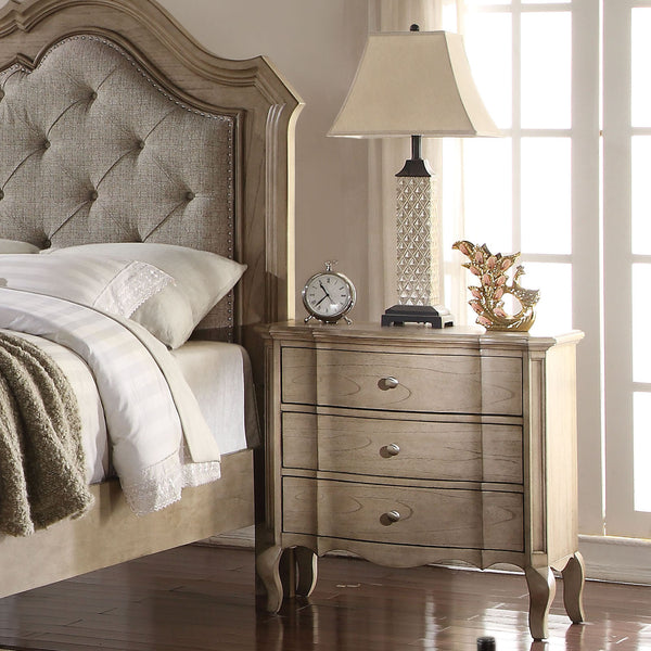 English Elm Antique Elegant 3-Drawer Nightstand with Dovetail Drawers, Felt-Lined Top, Full-Extension Glides taupe B062P215399