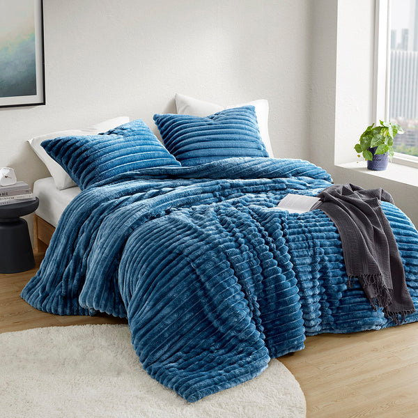 JLA Home Intelligent Design - Fluffy Ribbed Plush Comforter Set with 300gsm Cozy Loft, Oeko-Tex Certified, Ready-to-Use Luxury Bedding Blue AM10-0283
