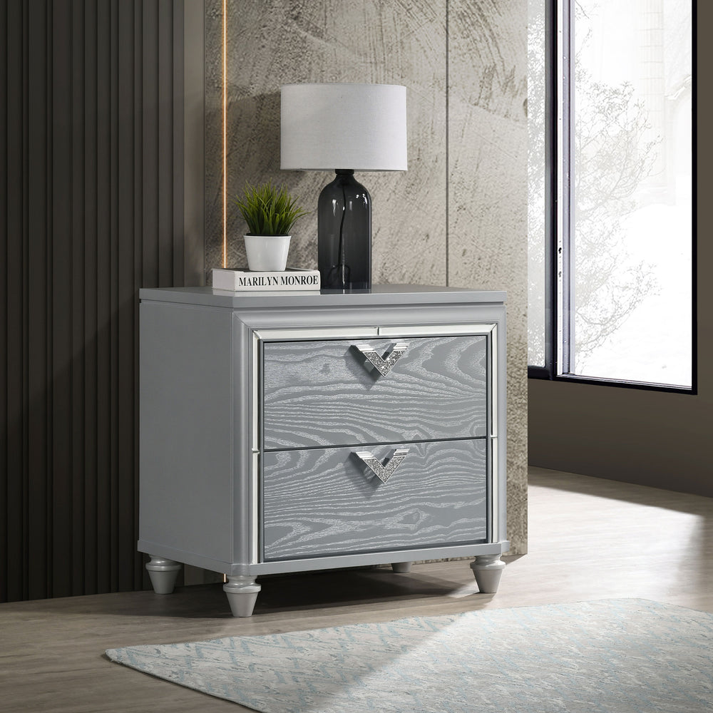 English Elm Delacroix Light Silver Nightstand with 2 Drawers, Felt-Lined Top, V-Shaped Crystal Pulls & Silver Trim B062P299982