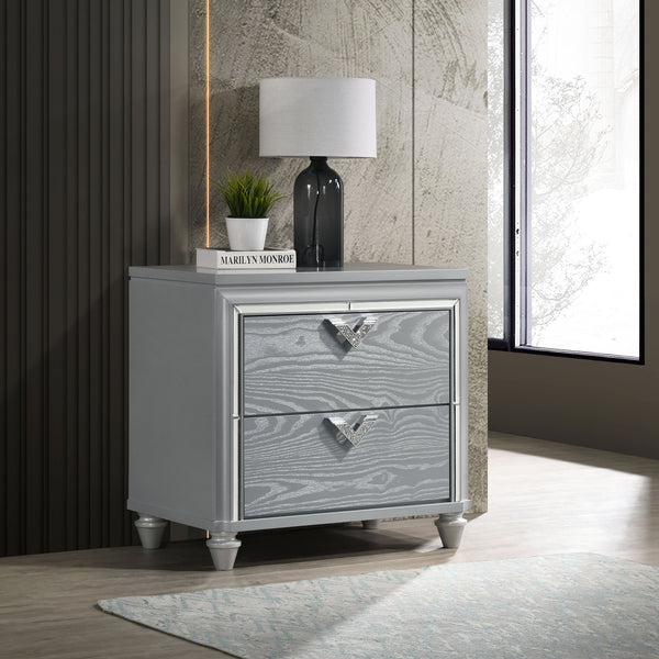 English Elm Delacroix Light Silver Nightstand with 2 Drawers, Felt-Lined Top, V-Shaped Crystal Pulls & Silver Trim B062P299982