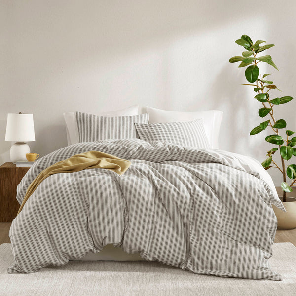 English Elm 3 Cal King Duvet Set with Linen-Blend Yarn Dye Fabric, Breathable Cotton Backing for Comfort Grey 12.01 L x 10.24 W x 6.5 H B035P319221