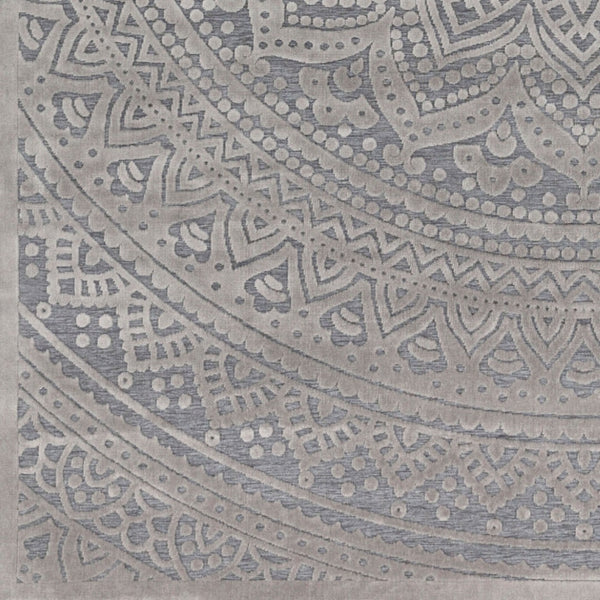 Livabliss Fabolous Traditional Polypropylene Chenille Blend Woven Accent Rug for Entryways FAB2303-23