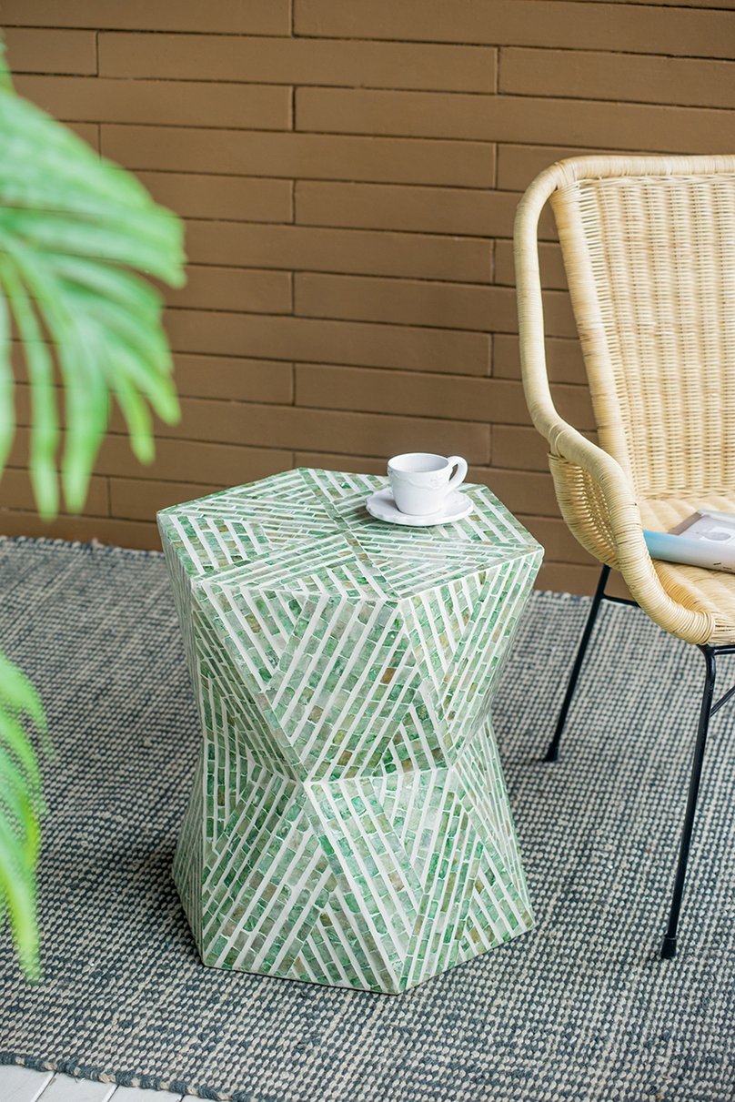 English Elm 19x19x20" Iridescent Capiz Shell Pedestal Stool Sculptural Bohemian Accent Table W2078P487549