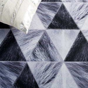 Safavieh Faux Hide 554 M/W S/R Power Loomed  Rug IIX Light Grey / Dark Grey FAH554F-9