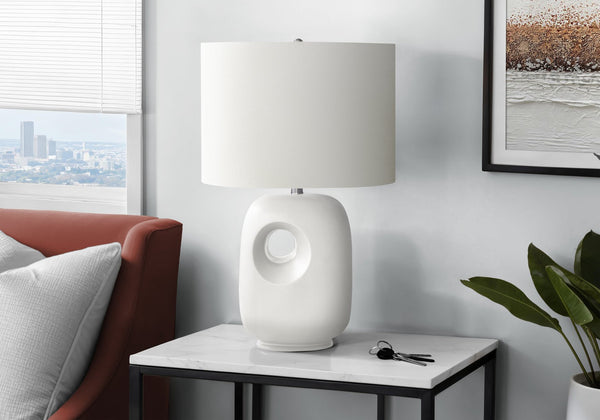 English Elm Lighting, Sculpted Ceramic Table Lamp with Ivory Fabric Shade for Modern Living Spaces White B2710P461848