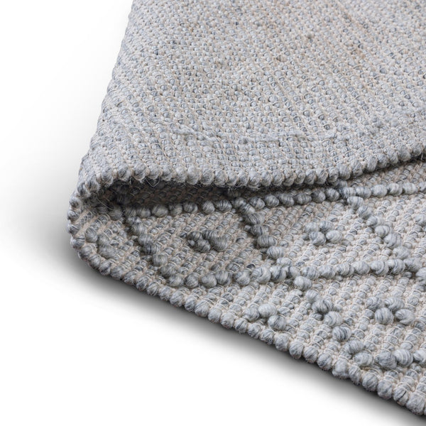 English Elm Millow Handwoven 8x10 Silver Wool Blend Area Rug with Geometric Pattern & Hand-Knotted Fringe B136P188401