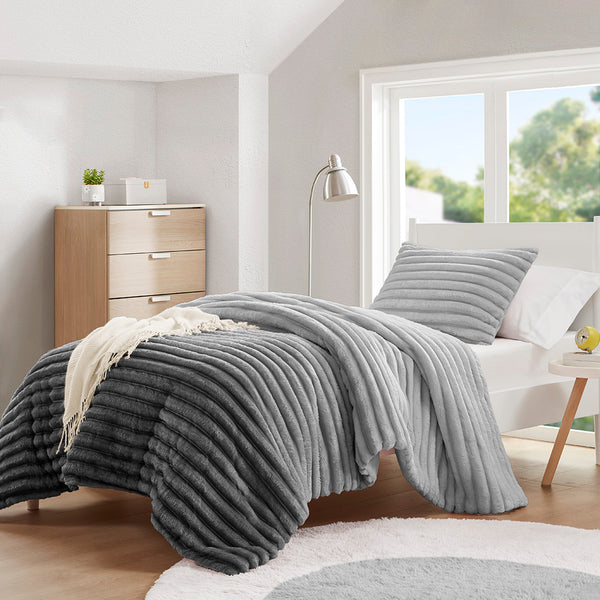 JLA Home Intelligent Design - Fluffy Premium Ribbed Plush Comforter Set — 300gsm Oeko‑Tex, cloudlike warmth, ready to use, durable Grey Ombre AM10-0380