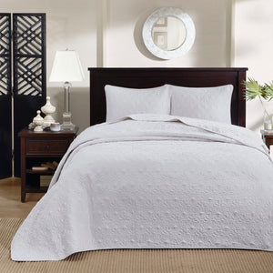 English Elm Reversible Madison Park Quebec Bedspread Set Queen with Quilted Cotton Fill, Oversized Drape, Antimicrobial Protection White 17.72 L x 15.35 W x 7.87 H B03597414