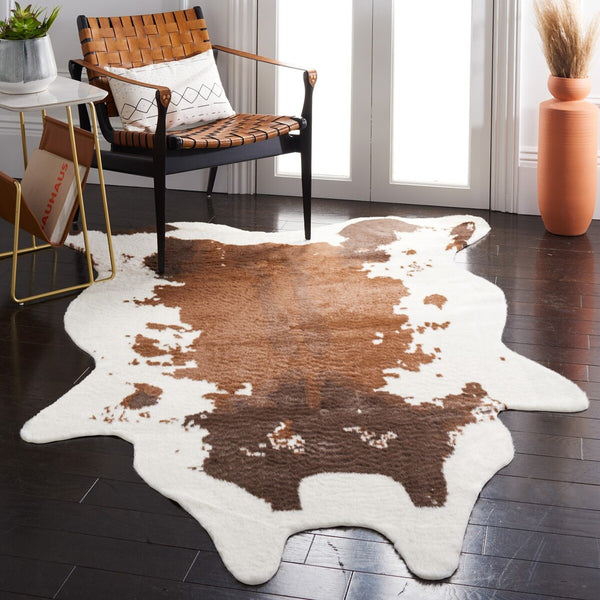 Safavieh Faux Cow Hide 202 Powerloomed  Rug Ivory / Dark Brown FCH202A-68
