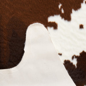 Safavieh Faux Cow Hide 202 Powerloomed  Rug Ivory / Dark Brown FCH202A-68