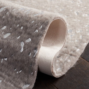 Safavieh Faux Cow Hide 206 Powerloomed  Rug Dark Grey / Silver FCH206H-68