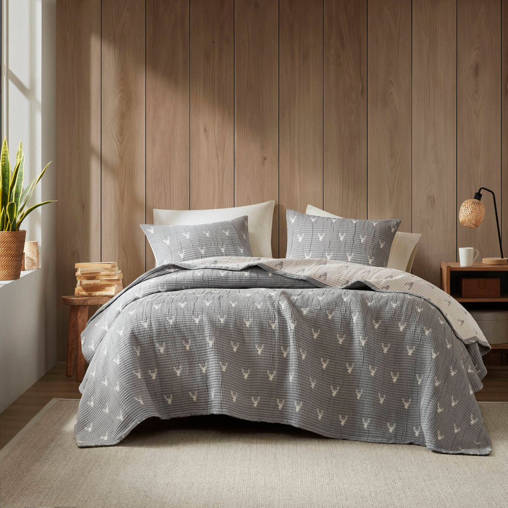 JLA Home Woolrich - Coverlet Rustic Stag Head Matelassé Set — Reversible, Ultra-Soft, OEKO-TEX Certified, Oversized Comfort Grey WR13-4084