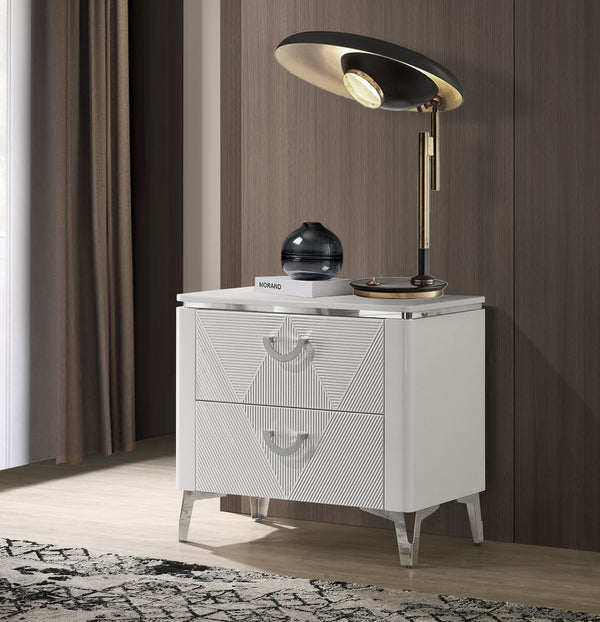 English Elm 2-drawer White Gloss Nightstand with Usb Charging Ports and Geometric Drawer Fronts B016P453628
