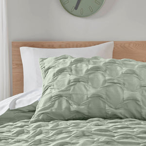 JLA Home Comfort Spaces - Diamond Ruched Ogee Pleat Comforter Set — Crinkle Texture, OEKO‑TEX Certified, Lightweight All‑Season Cozy Elegance Green AM10-0165