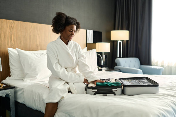 English Elm Satin Luxury King Sheet Set - Silky Smooth, Wrinkle-Resistant Bedding For A Cozy, Hotel-Quality Sleep B035P294196-GIGA