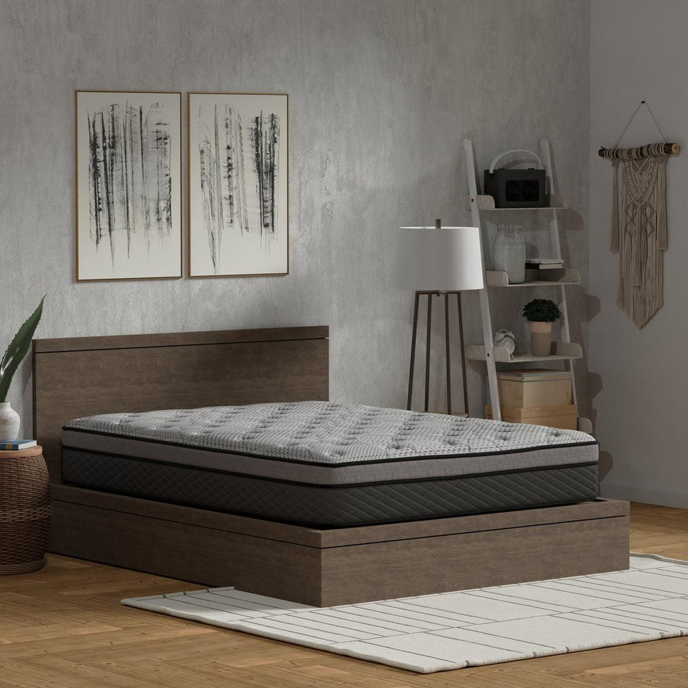 English Elm Hybrid King Mattress with Pocketed Coils Gel Foam Zoned Support Medium Firm B047P321033