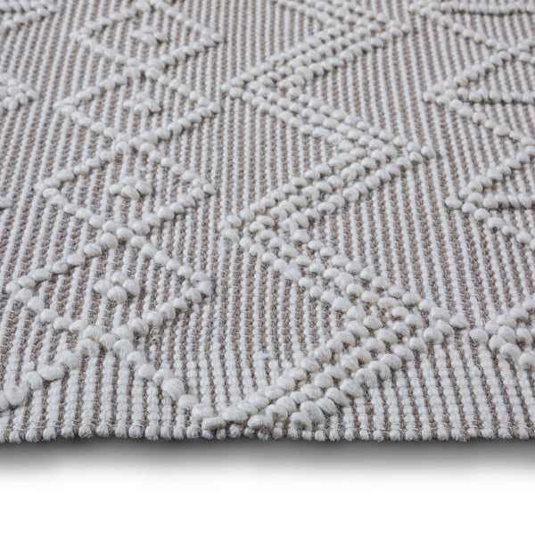 English Elm Orton 6 x 9 Area Rug Ivory Taupe Handwoven Wool Blend Geometric Pattern with Hand-Knotted Fringe B136P188393