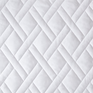 English Elm 1-piece White Woven Coverlet Full Queen Antimicrobial Tailored Bedding Layer B035P437502