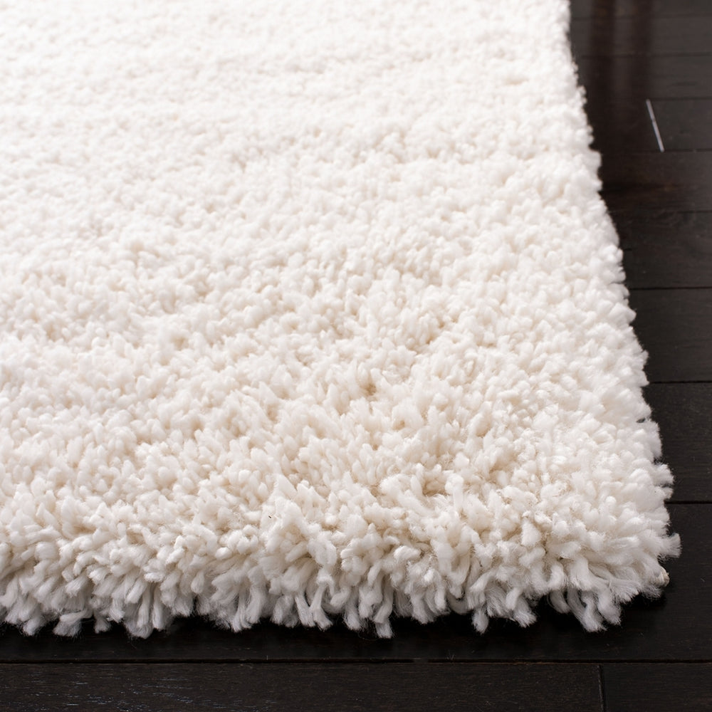 Safavieh Fontana Shag 800 Power Loomed Shag & Flokati Rug IIX Ivory FNT800A-222