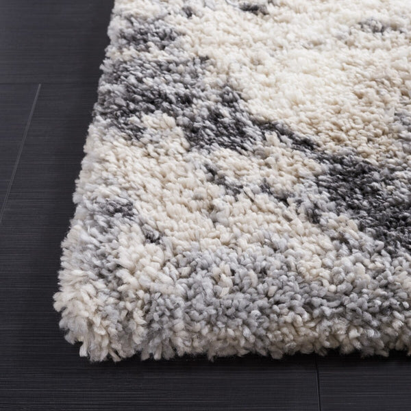 Safavieh Fontana 834 Power Loomed Shag & Flokati Rug Ivory / Grey 6'-7" x 9'