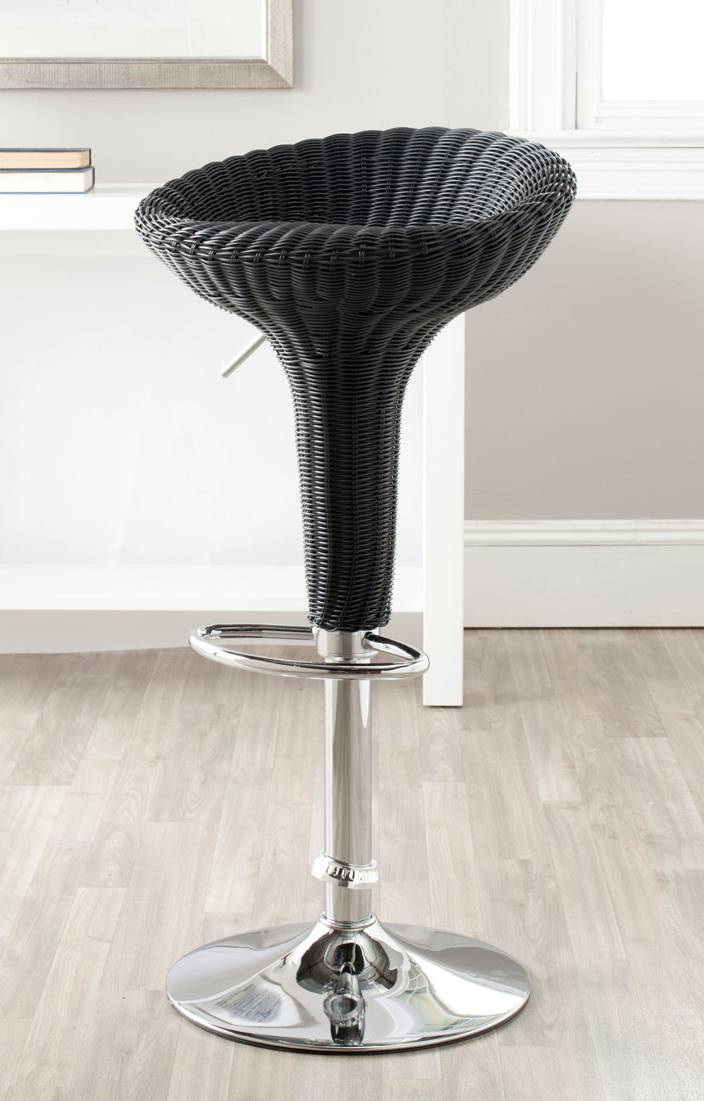 Safavieh Monicka Swivel Bar Stool Black Wicker FOX7525B