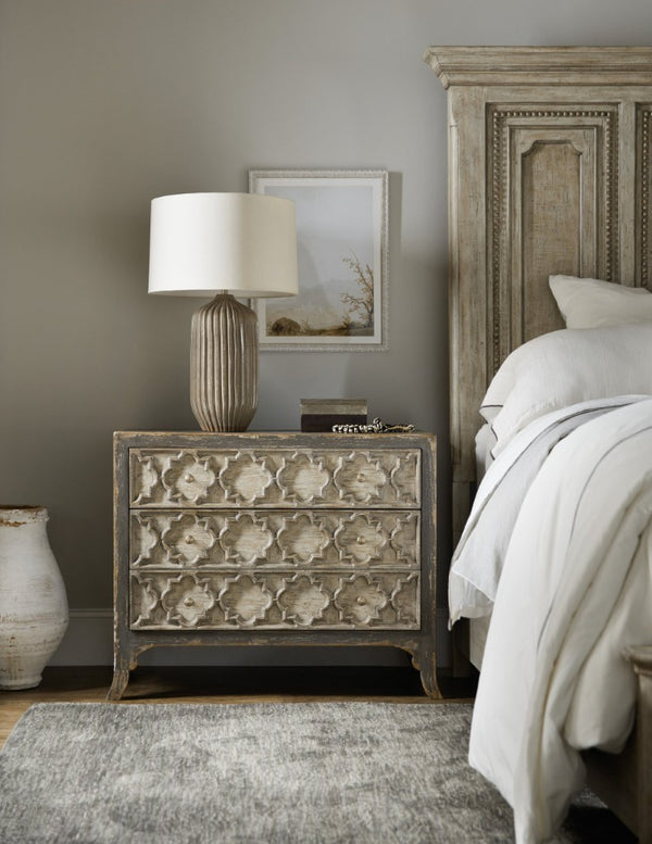 Hooker Furniture Alfresco Bellissimo Bachelors Chest — Two-Tone European Provincial Storage With Florentine Gold Knobs, Cedar Lined Drawers, Built-In Power & Under-Cabinet Lighting 6025-90117-95