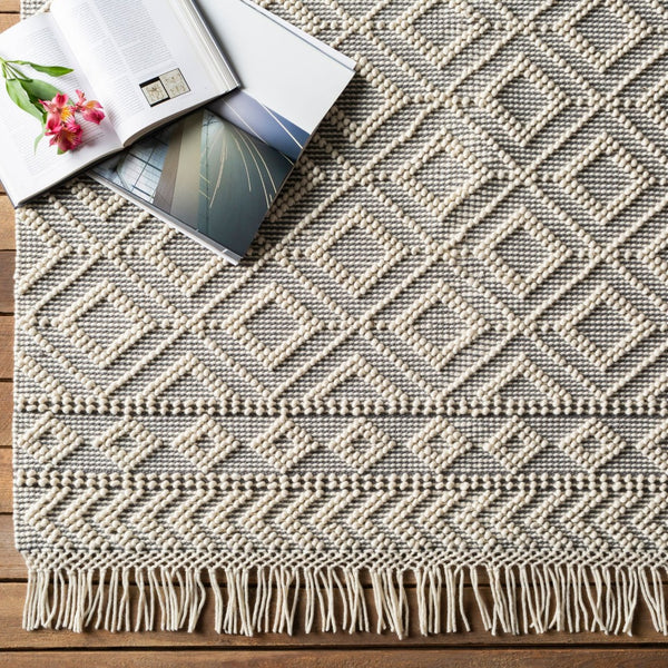 Surya Farmhouse Handwoven Wool Cotton Flatweave Rug with Tassel Border for Entryways FTS2303-23