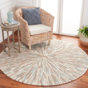 Safavieh Fifth Avenue 109 Hand Tufted Contemporary Rug Ivory / Grey FTV109A-4R