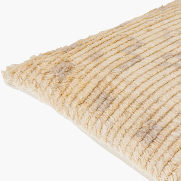 Surya Freyja 18x18" Handmade Accent Pillow - Cozy Wool & Cotton Blend For Timeless Home Decor Style Light Beige Wool,Cotton,Cotton Fyj001-1818