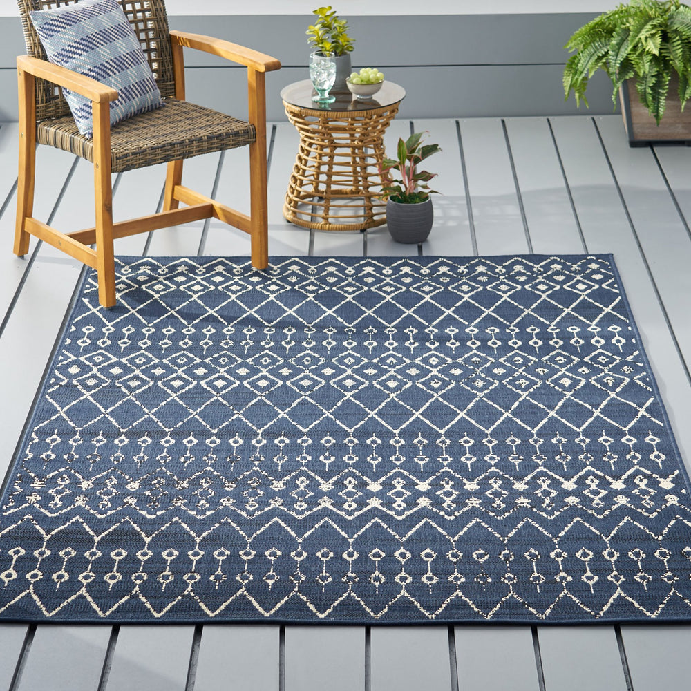 English Elm Christopher Knight Home® - 5'3"x7' Rug Navy & Ivory Polypropylene Area Rug 63x84in Low Pile 0.16" Durable Easy-Care Mat 72360.00
