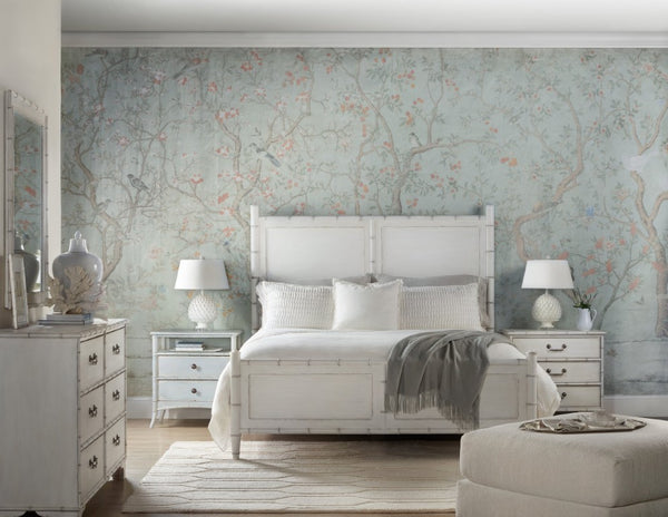 Hooker Furniture Charleston California King Panel Bed In White Heron Finish With Cane Accents, Bamboo Trim & Pineapple Finials 92.00 L x 81.00W x 70.00H 6750-90160-06