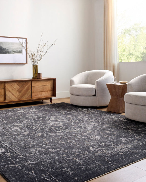 Livabliss Gakko Machine Woven Polyester Area Rug with Fringe Traditional Pattern for Living Rooms Black, Gray 2'7" x 3'11" GKK2311-27311
