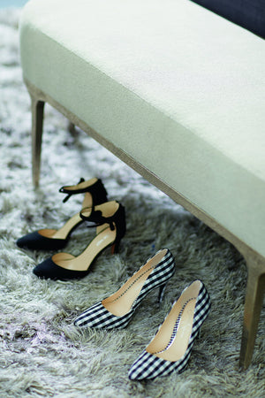 Bernhardt Bernhardt Linea Metal Bench With Textured Graphite Cast Aluminum Base, Upholstered Rustic Modern Seat 384508