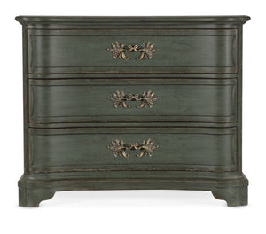 Hooker Furniture Charleston Gullah Green Three-Drawer Accent Chest With Scalloped Legs, Carved Leaf Pulls, Coastal Elegance 6750-85017-38