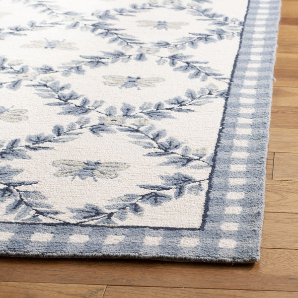 Safavieh Hk55 Hand Hooked  Rug Ivory / Blue 2' x 3'