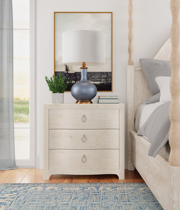 Hooker Furniture Serenity Antigua Coastal Three-Drawer Nightstand With Surf Whitewash, Soft-Close Drawers & Usb 6350-90116-80