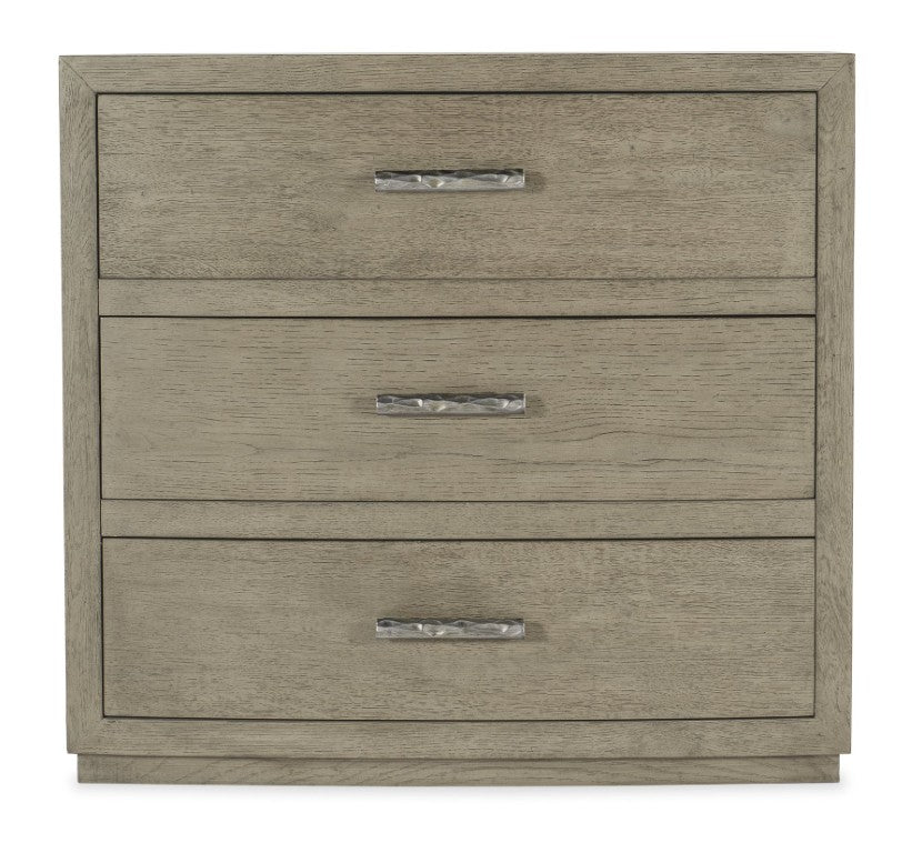 Hooker Furniture Linville Ashford Three-Drawer Nightstand In Mink Weathered Oak With Usb Charging, Self-Closing Drawers And Antique Pewter Pulls 6150-90216-85