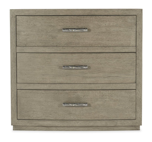Hooker Furniture Linville Ashford Three-Drawer Nightstand In Mink Weathered Oak With Usb Charging, Self-Closing Drawers And Antique Pewter Pulls 6150-90216-85