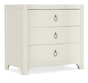 Hooker Furniture Serenity Coastal Three-Drawer Nightstand With Shell White Oak Veneer, Soft-Close Drawers, Usb Charging 18.50 L x 32.75W x 30.50H 6350-90116-02