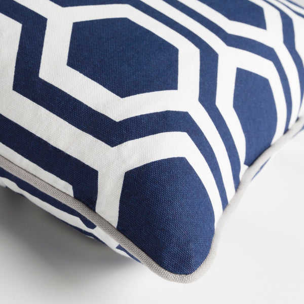 Surya Inga 18"X18" Cotton Accent Pillow - Minimalist Modern Design For Elegant Home Decor & Comfort Blue Cotton,Cotton Inga7010-1818