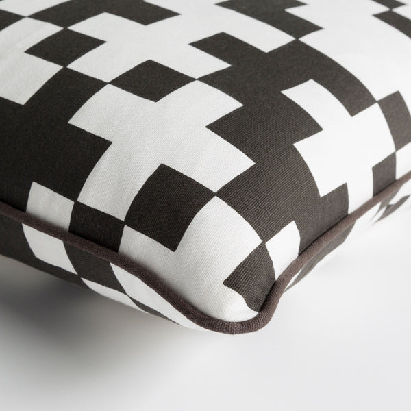 Surya Inga 18"X18" Cotton Accent Pillow - Minimalist Modern Design For Elegant Home Decor & Comfort Black Cotton,Cotton Inga7017-1818d