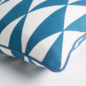 Surya Inga 18"X18" Cotton Accent Pillow - Minimalist Modern Design For Elegant Home Decor & Comfort Blue Cotton,Cotton Inga7029-1818p