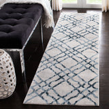 Safavieh Isabella 957 Power Loomed Transitional Rug Ivory / Turquoise ISA957A-4