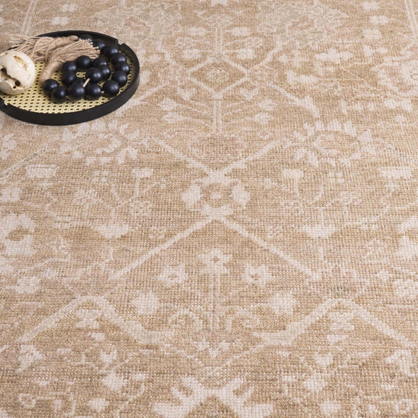 Izmir Hand Knotted Area Rug - Luxurious 70% New Zealand Wool & Viscose Blend for Elegant Spaces