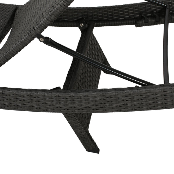 English Elm Christopher Knight Home® - Salem Pe Wicker Chaise Lounge - Stylish Grey Outdoor Seating With Weather-Resistant Comfort 52005.00GRY