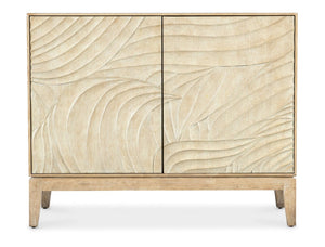 Hooker Furniture Retreat Carved Nightstand — Coastal Dune Oak & Cream Resin Wave Doors, Soft-Close, Adjustable Shelf 6950-90215-80