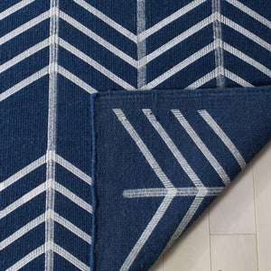 Safavieh Kilim 624 Hand Woven Flat Weave with embroidery  Rug Navy KLM624B-4