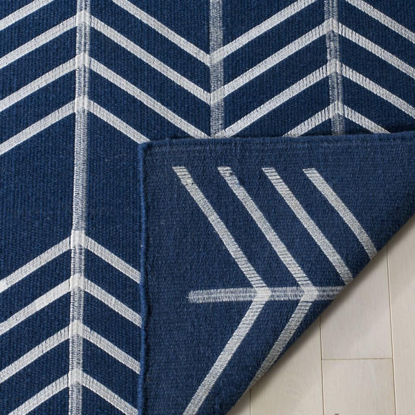 Safavieh Kilim 624 Hand Woven Flat Weave with embroidery  Rug Navy KLM624B-4