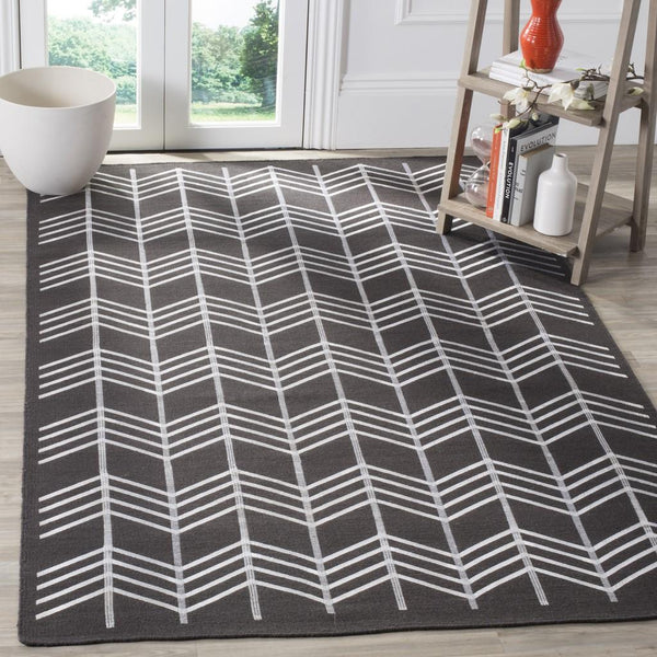 Safavieh Kilim 624 Hand Woven Flat Weave with embroidery  Rug Charcoal KLM624C-4
